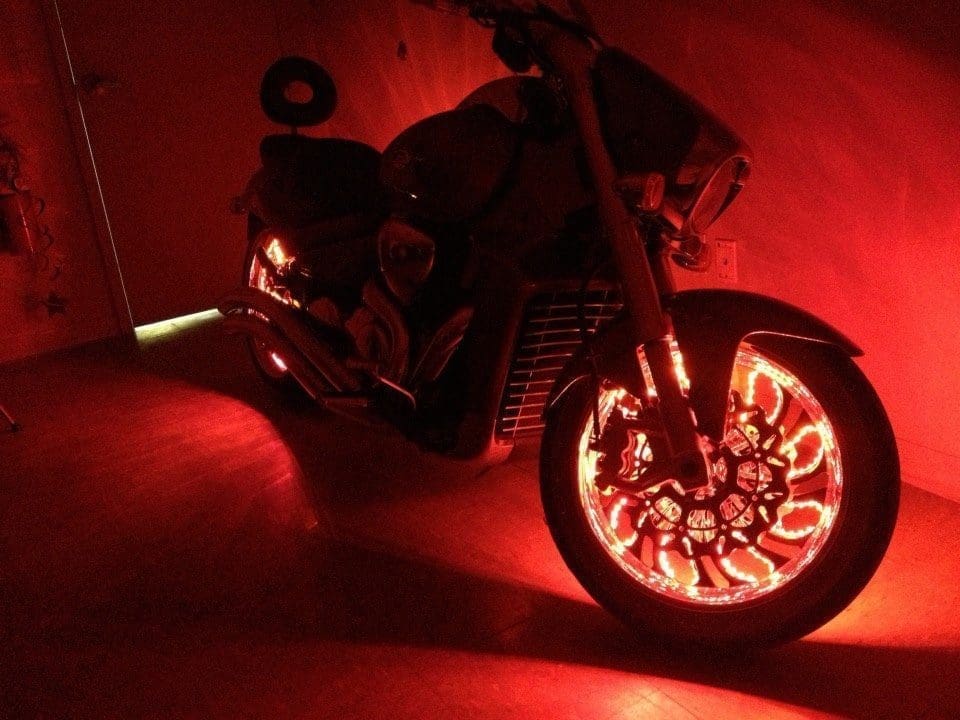 Suzuki M109 LED Wheel Glow Kit, '06-'09