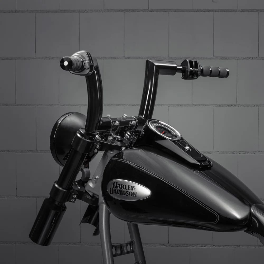 Killer Bull 2" Fat Bars, '25 & Up Softail, 1.25" Risers