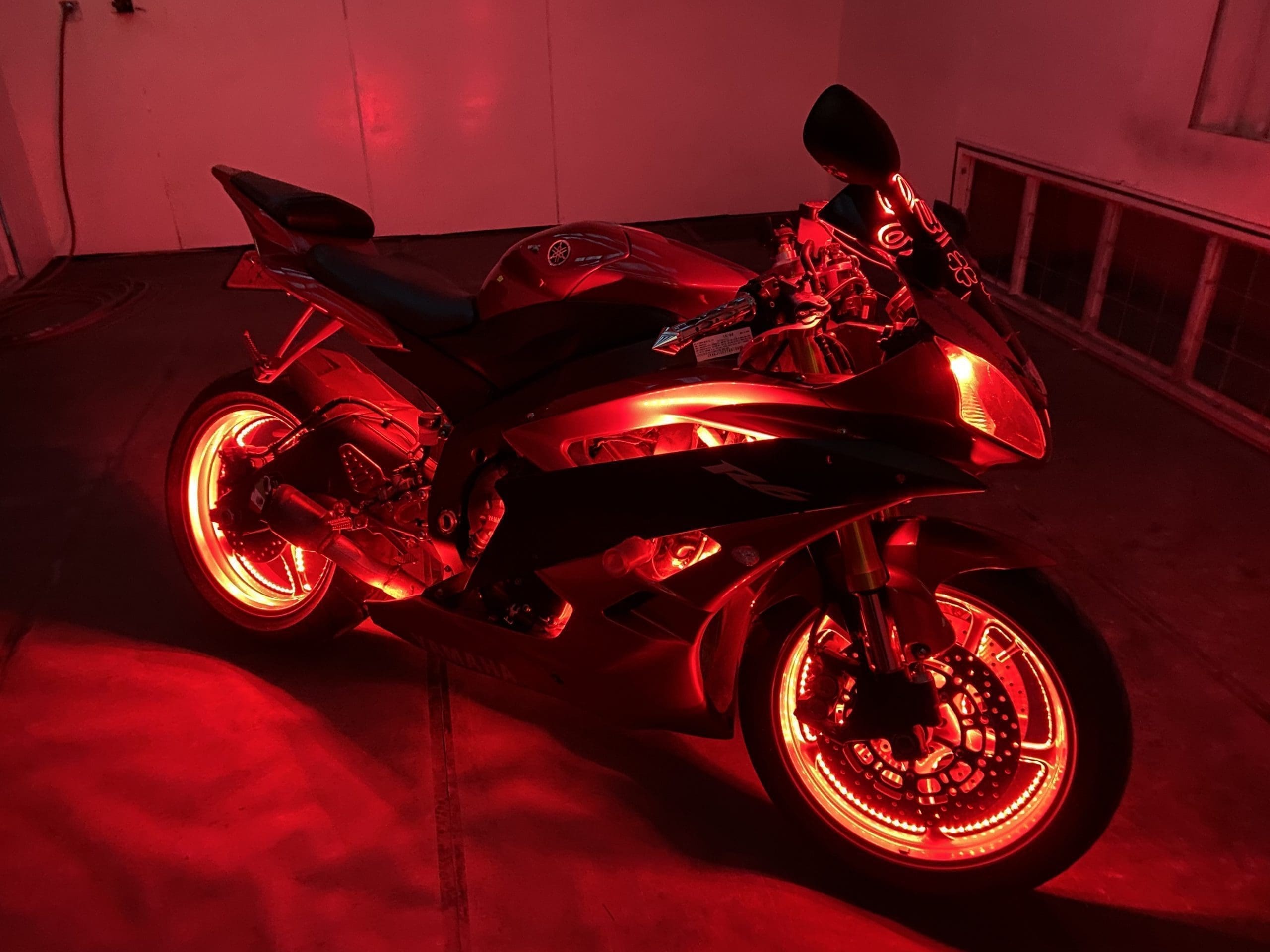 Yamaha R6/R6S/R1 LED Wheel Glow Kit, '03-Up